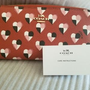 COACH Accordian Wallet